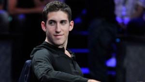 Colman: "Phil Hellmuth? Patetico, è un cancro per il mondo del poker"