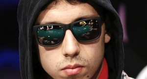 Mark Newhouse contro Andoni Larrabe: l'analisi di un check behind