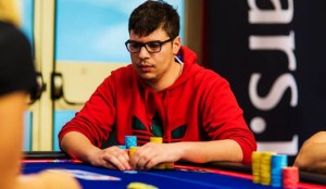 Mustacchione attacca Negreanu e avverte: “i tornei .com sono imbattibili”