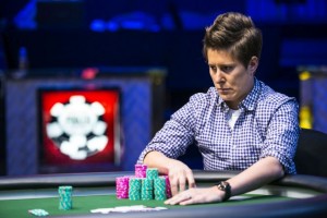 Selbst: “voglio diventare avvocato. Prendo una breve pausa dal poker”