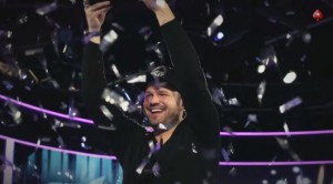 Griffin Benger vince la Shark Cage e un milione di dollari!
