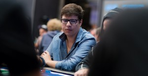 Mustapha Kanit chipleader alla pausa cena dell'Aussie Millions