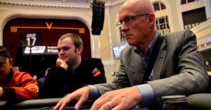 "Adesso basta fare call lanciando una sola chip nei tornei di poker!"