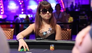 Lock Poker, crack da 15 milioni: players defraudati. La vita da ballas di Jen Larson