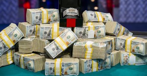 "Se ci rimangono solo 10.000 $ giochiamo il Main Event WSOP"