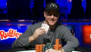 Erick Lindgren dichiara nuovamente bancarotta, ma alle WSOP vince 197.702$