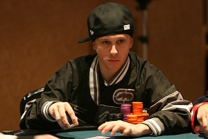 Quando "lilholdem954" foldò Q-Q in bolla per continuare a bullare il tavolo