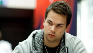 Sami Kelopuro analizza un monster pot perso contro Isildur1
