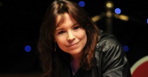 Annie Duke sbriciola gli assi di Paul Wasicka e si sotterra dalla vergogna