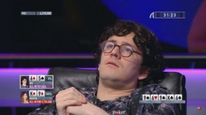 Ike Haxton trova un bel fold con fullhouse contro Maria Ho