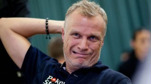 Theo Jorgensen contro le WSOPE: "Niente bonifici e l'acqua costa 10€!"