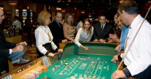 425 miliardi a 1: ecco come due scammer polverizzano le odds ai dadi