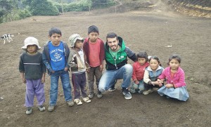 Rosario Sgammato racconta il Guatemala: "Loro poveri e felici, per noi la felicità è come la varianza"