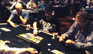 Ahi, Mustacchione: out per due volte dal 25.000$ Challenge dell'Aussie Millions!