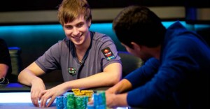 Viktor Blom torna ai tavoli high stakes ed è subito spettacolo: +$240.000