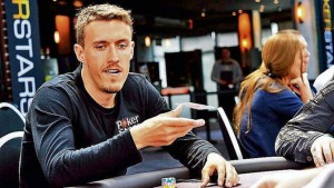 Max Kruse e il portafogli da 75.000€ lasciato in taxi: una sessione vincente andata in fumo?