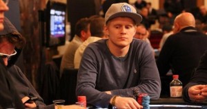 "Non conta la quantità ma la qualità nel poker. L'analisi è importante quanto il gioco"