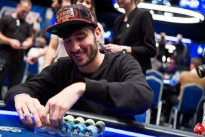 PSC Panama: Dario Sammartino al Day 2 dell'high roller da $50.000, conduce Steve O'Dwyer