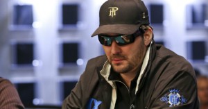 WPT Legends: Hellmuth al final table per il primo titolo del World Poker Tour