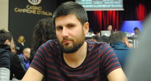 Un cooler condanna Alessandro Meoni: al Venetian chiude 15°, vince Jon Turner