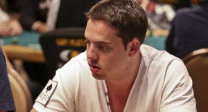 Luke Schwartz sfrutta l'assenza dei reg impegnati alle WSOP e vince il Sunday Million