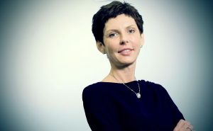 Denise Coates: il suo patrimonio sale a 4$ miliardi, guida la società più ricca dell'e-gaming e pensa a PokerStars