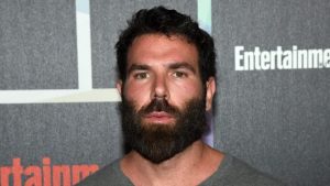 Dan Bilzerian: "A questo punto della mia vita non posso più comprare la felicità, solo il piacere"