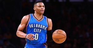 Nicola Potenza con Russell Westbrook al tavolo PLO di Barcellona: "emozione indescrivibile!"