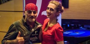 Red Shark 8: Massimo 'Max Bandana' Rossi ne mette in riga 570. Trionfo per 20.000 euro