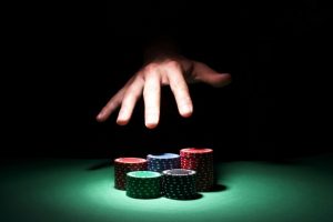 Decreto anti-riciclaggio sarà rivoluzione: dal monitoraggio dei poker players high roller, al chip dumping all’identificazione in agenzia