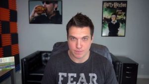 Doug Polk spiega il bluff: la sua regola generale, l'importanza dell'equity e il planning della mano