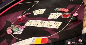 Poker vs scala colore, megacooler a Campione: ma certe mani non succedevano "solo online"?