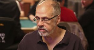 David Sklansky, proposta anti-collusion per il poker online: "mostrare sempre carte dopo fold o showdown persi"