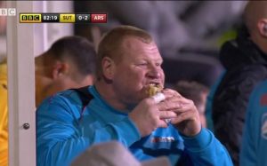 Wayne Shaw: dentro il panino del portiere del Sutton United, c'era una scommessa per migliaia di pounds