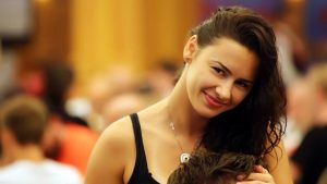 Dana Perianu, la massaggiatrice dei tornei live: "Phil Ivey mi diede €1.000 per un massaggio di tre ore!"