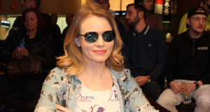 Donna batte uomo 2-0: Cate Hall si sbarazza di Mike Dentale e incassa 30.000$