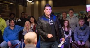 Doug Polk, che azzardo con il businessman Jeremy Kaufman: si gioca $42.000 al buio!