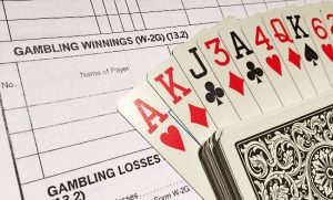 Ondata di controlli fiscali ai players francesi. Corte di Parigi: "vincite del poker vanno tassate"
