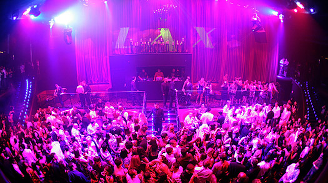 Il "Lax", night club del Luxor di Las Vegas che diventerà una esports arena