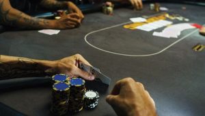 Poker in Cambogia: "Partite private facili, rake bassa e pot da $60.000"