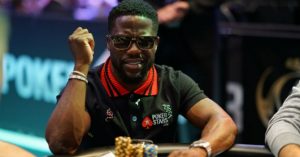 Kevin Hart show al SHRB: fa fuori Hellmuth e Holz, viene eliminato e dona $10k alla REG