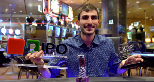 Il "karma" di Brando Naspetti: prende uno scoppio da tilt, rimonta e vince IPO 24 per 300k€!