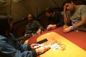 Phil Ivey torna in action alla Bobby's Room ai giochi $2.000/$4.000 con Gus Hansen