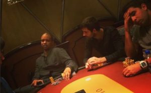 Alta tensione nella Bobby's Room: Phil Ivey aggredito da un avversario, scatta la rissa con le guardie del corpo