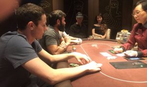 Bilzerian scommette su Mayweather e vince $342.303 poi sfida Tom Dwan ad un tavolo high stakes