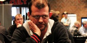 Poker pro danese ferito nell'attentato di Barcellona e sopravvissuto dallo tsunami a Phuket: "tremavo e piangevo"
