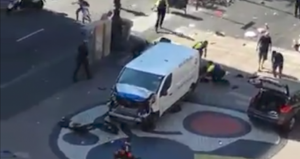 Terrore a Barcellona: furgone sulla folla in centro, 13 morti, 90 feriti, 2 arresti. Casinò al sicuro e PSC in corso