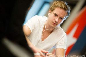 PSC National Barcellona: Isildur1 torna a giocare live con più di 800 players (Bovediroma e tanti azzurri)