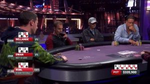 Tom Dwan "educato" da Andrew Robl: tenta il bluff con 9-3 ma "good2cu" lo mette ai resti al river