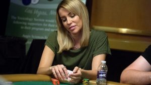 Farah Galfond: "Io mantenuta da Phil? Una barzelletta, faccio la poker pro high stakes da 2 anni a Vegas"